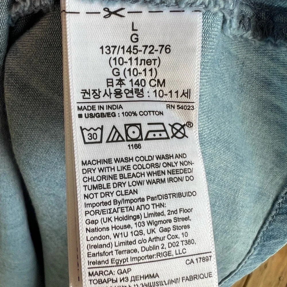 Gap Kids Girls Denim Chambray Ombré Dress.